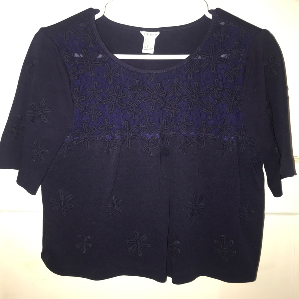 Cropped top